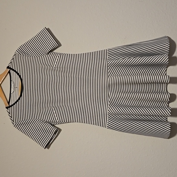 Trina Turk Striped Black and White Women's Flutter Mini Casual Summer Dress - Picture 2 of 6
